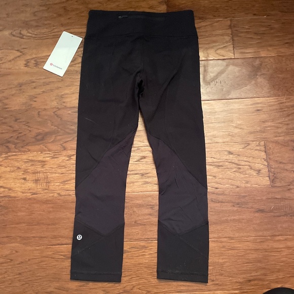 NWT Lululemon pace rival crop 22” - Picture 5 of 7